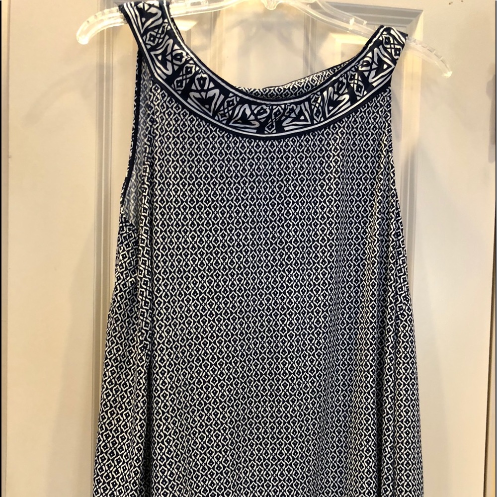 Sophie Max Navy and White Patterned Sleeveless Top